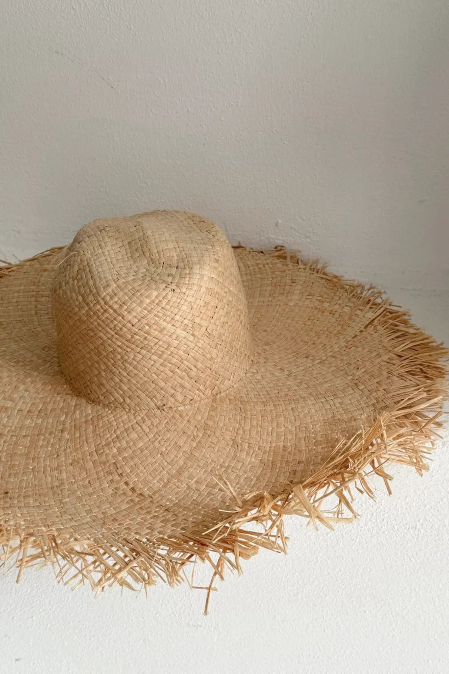 Ala ancha signature hattu, natural