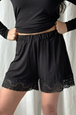 Bamboo Lace shortsit, musta