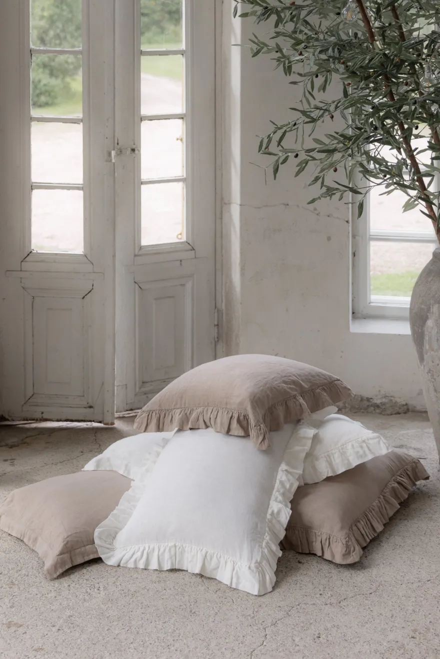 Bohemian frill pellavatyynynpäällinen, cashmere