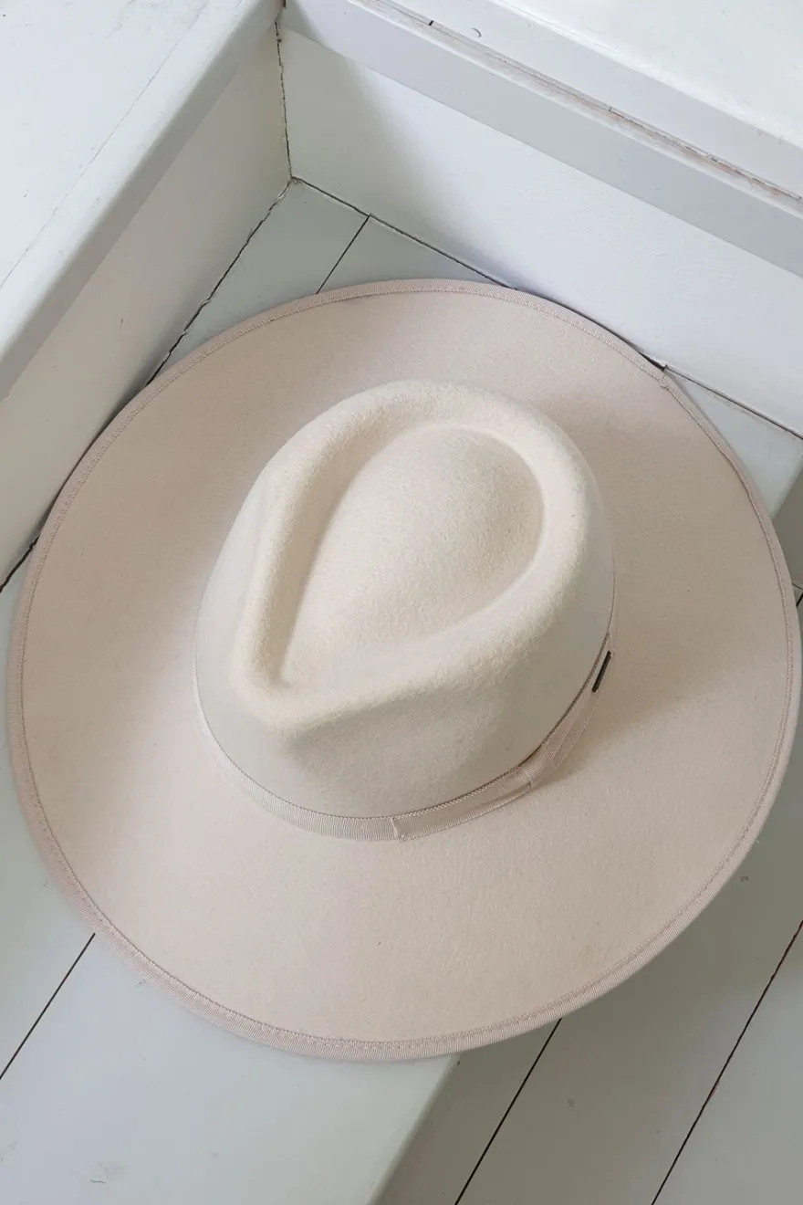 Brixton jo rancher hattu, dove