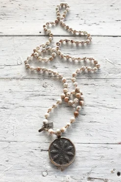 Buddha 40 kaulakoru, howlite
