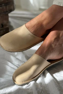 BYPIAS Palma pistokkaat, nude