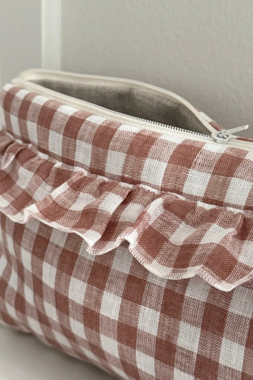 Bypias pellavatoilettilaukku, pepperosa check
