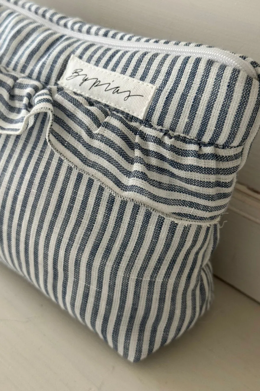 Bypias toilettilaukku, blue stripe