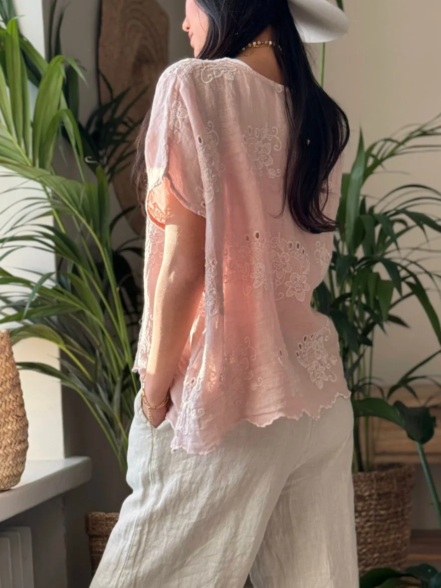 Delphie brodeerattu pellavapaita, vaaleanpunainen
