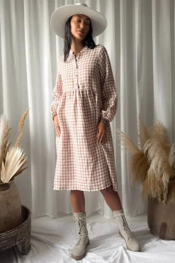 Editha pellavamekko, pepperosa check