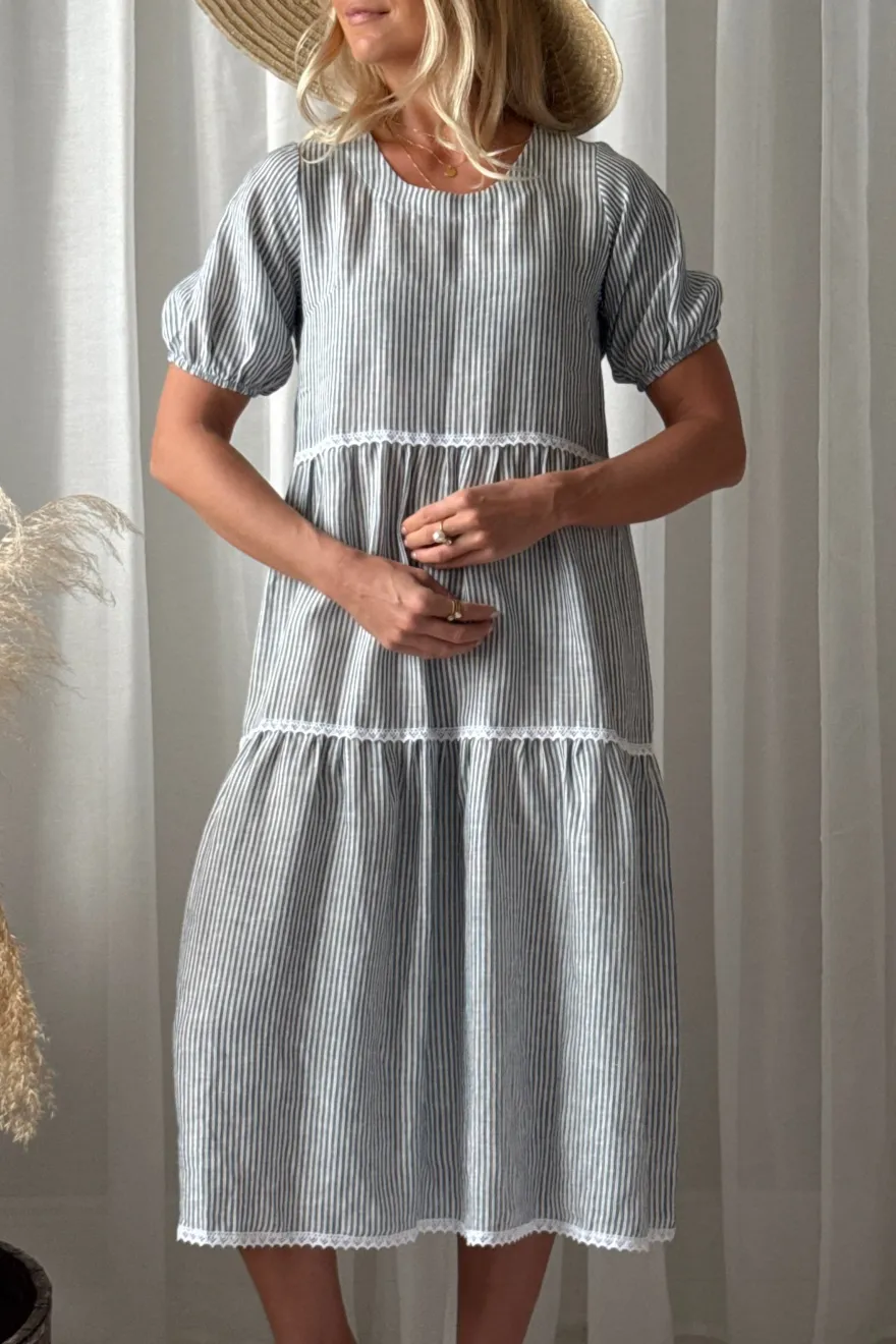 Helen pellavamekko, blue stripe + white lace