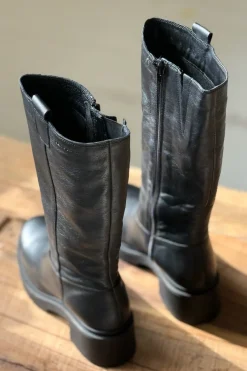 Jill bootsit, musta
