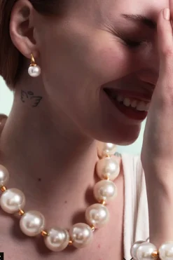 Kate korvakorut, pearl