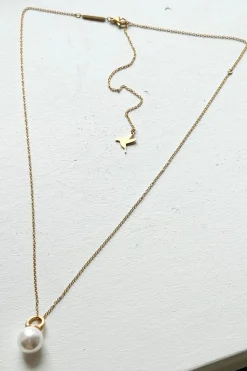 Kate pearl kaulakoru