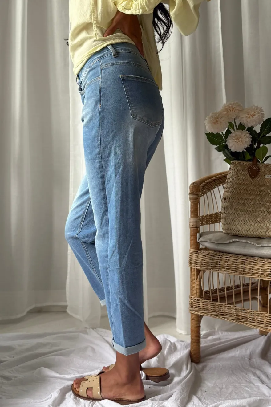 Loose jeans
