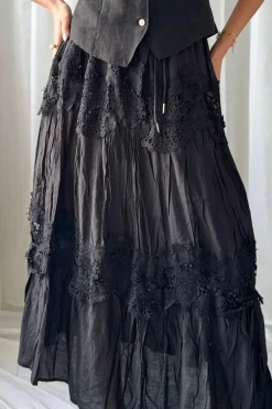 Lovely Lace hame, musta