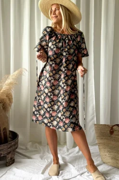 Moraira puuvillamekko midi, black cottage floral