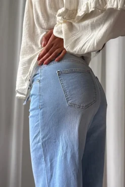 Palazzo wide leg jeans, light wash