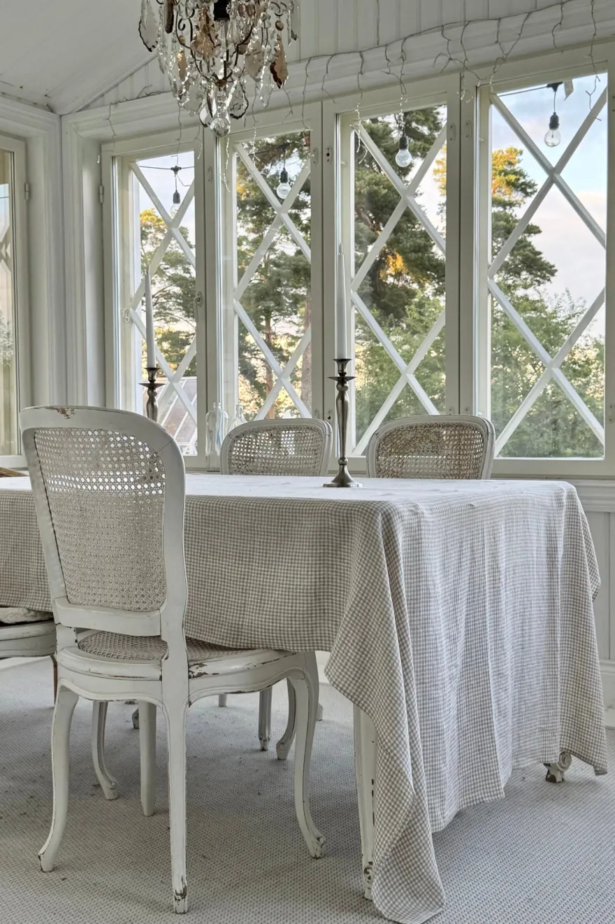 Pellavapöytäliina, beige check