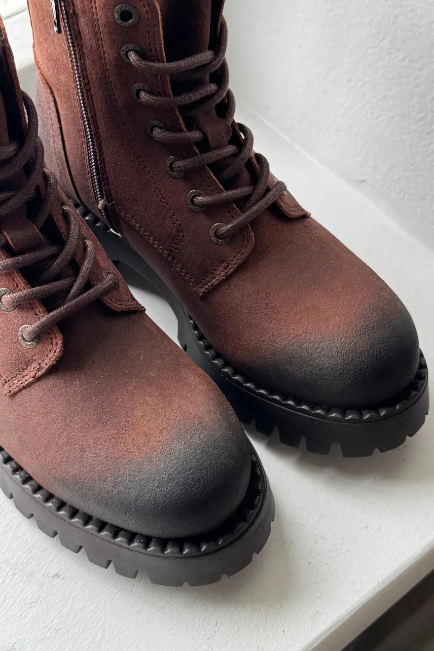 Penny bootsit, brandy