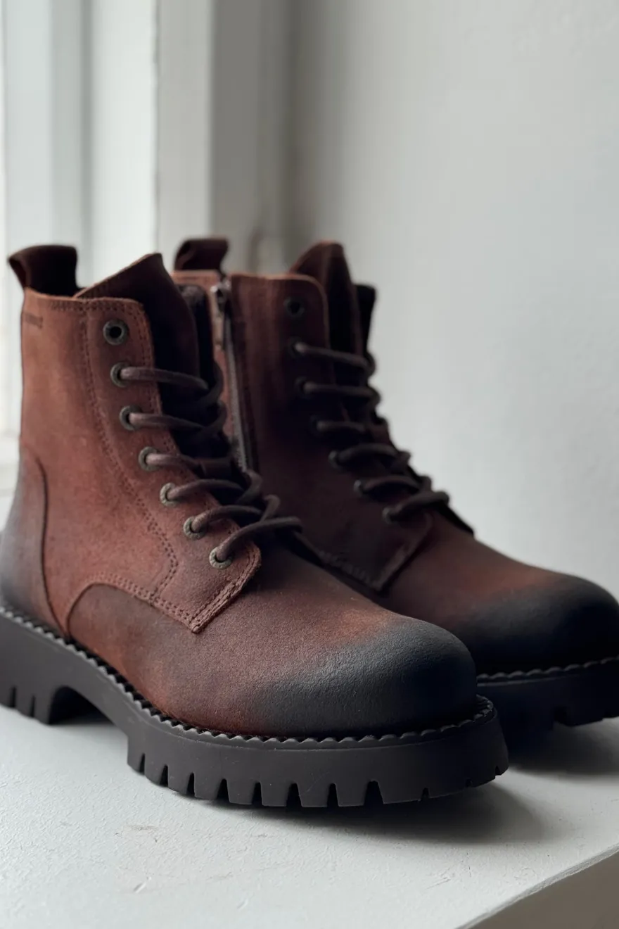 Penny bootsit, brandy