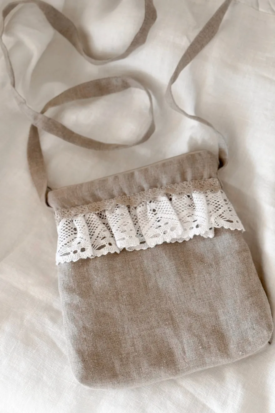 Pitsinen crossbody laukku, natural + valkoinen pitsi
