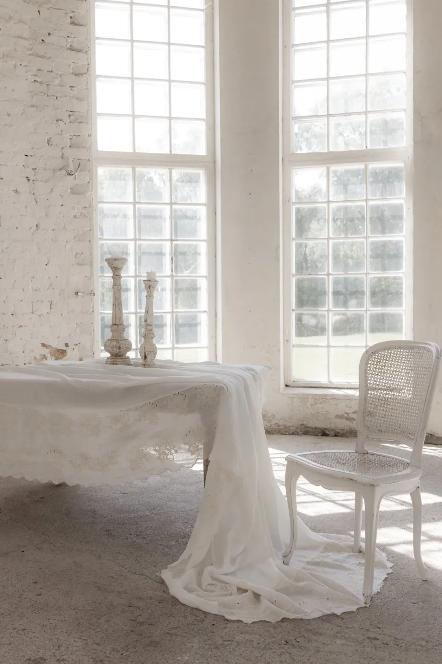 Shabby pellavapöytäliina, antique white