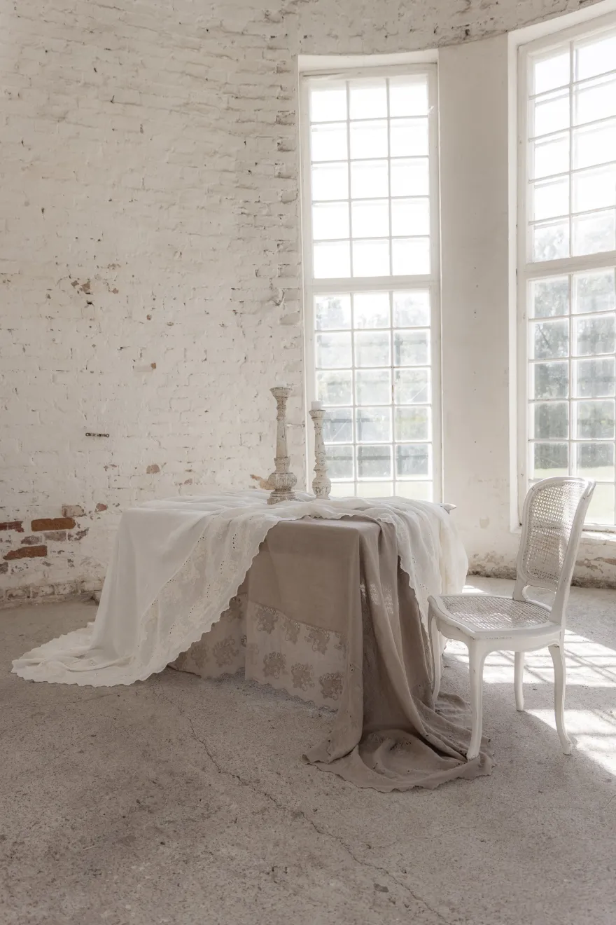 Shabby pellavapöytäliina, cashmere