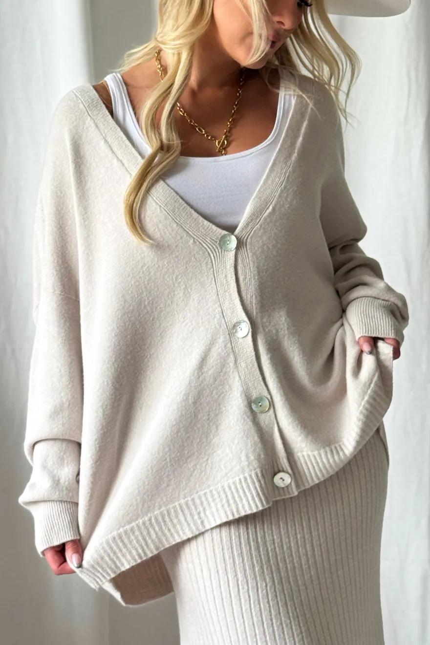 Stay Close neuletakki, light beige