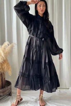 Venezia mekko, musta