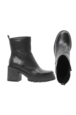 Ylva bootsit, musta